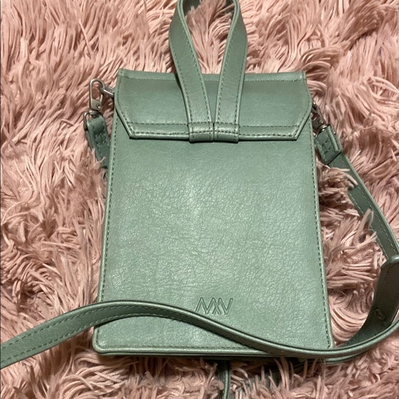 Matt & Nat Mint Green Crossbody Bag – Minimalist & Eco-Friendly Chic - Picture 3 of 5